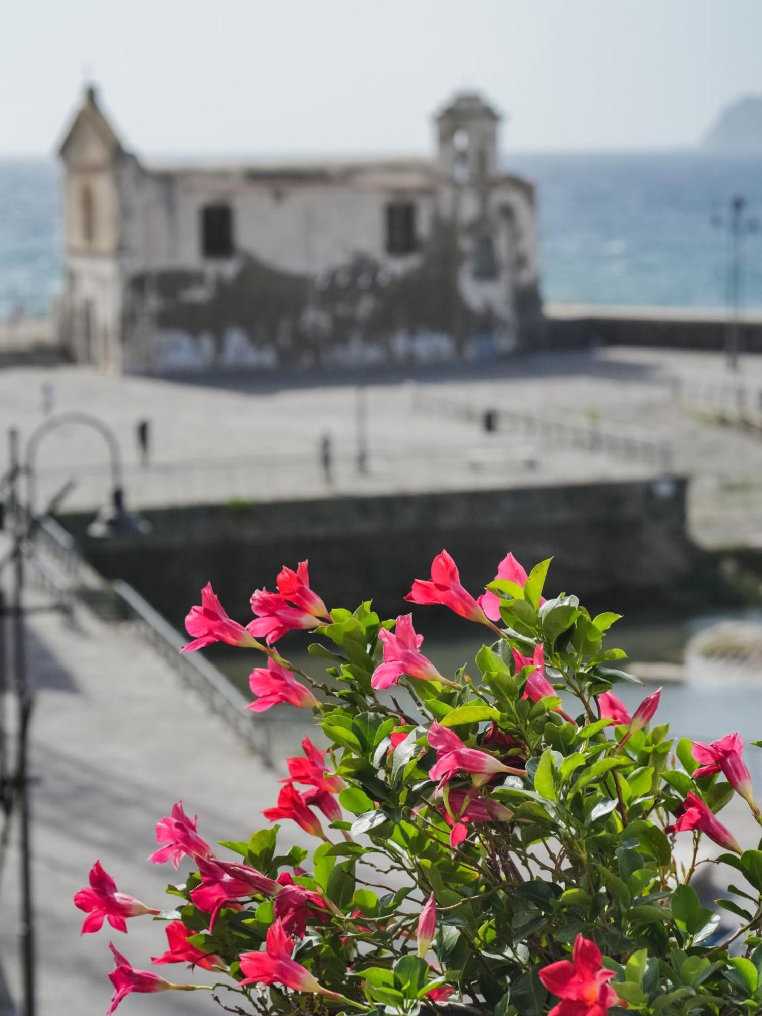 Hotel Da Sara Pozzuoli Exterior foto